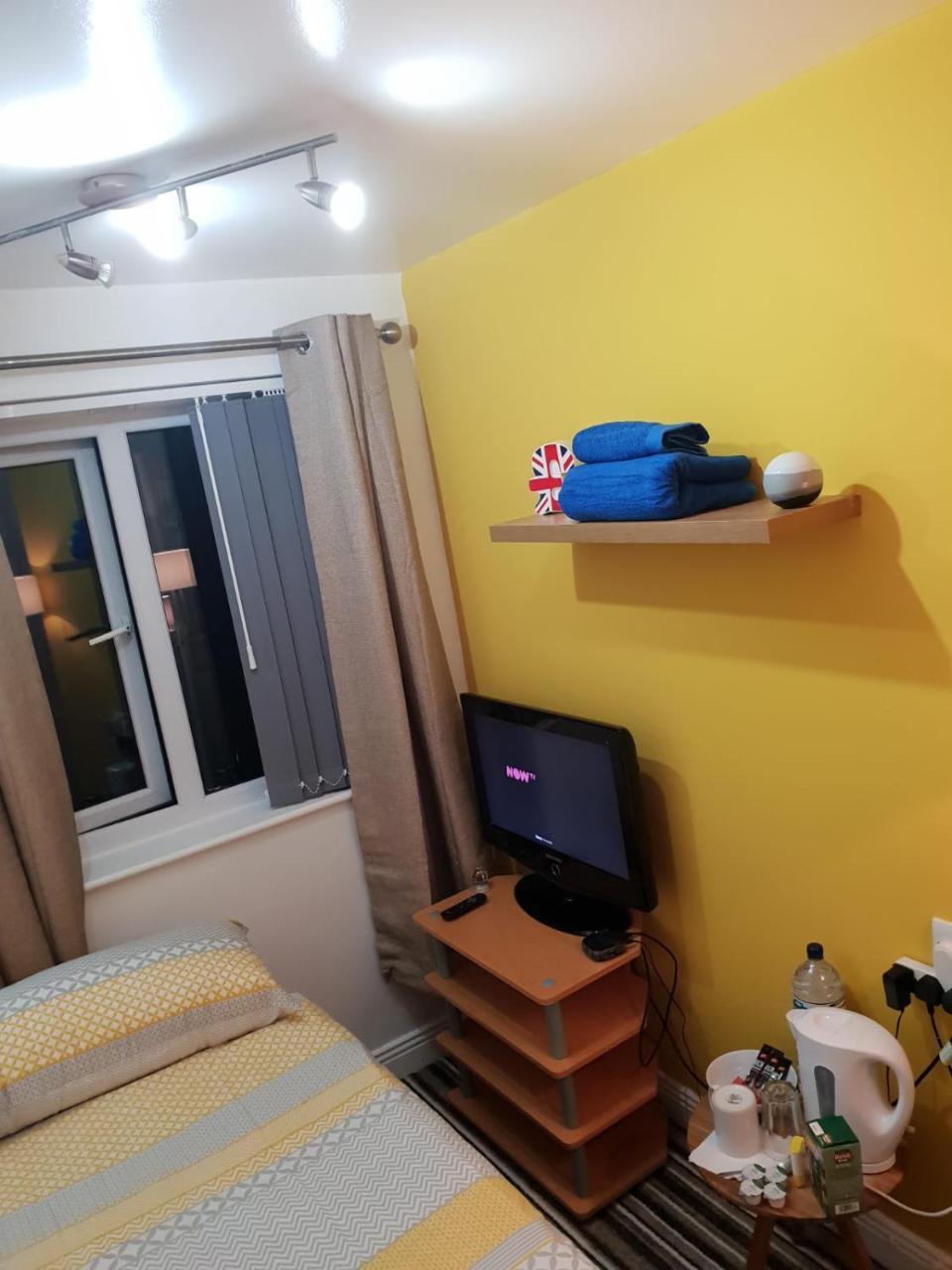 139 Breckside Park B&B Ливерпуль Экстерьер фото